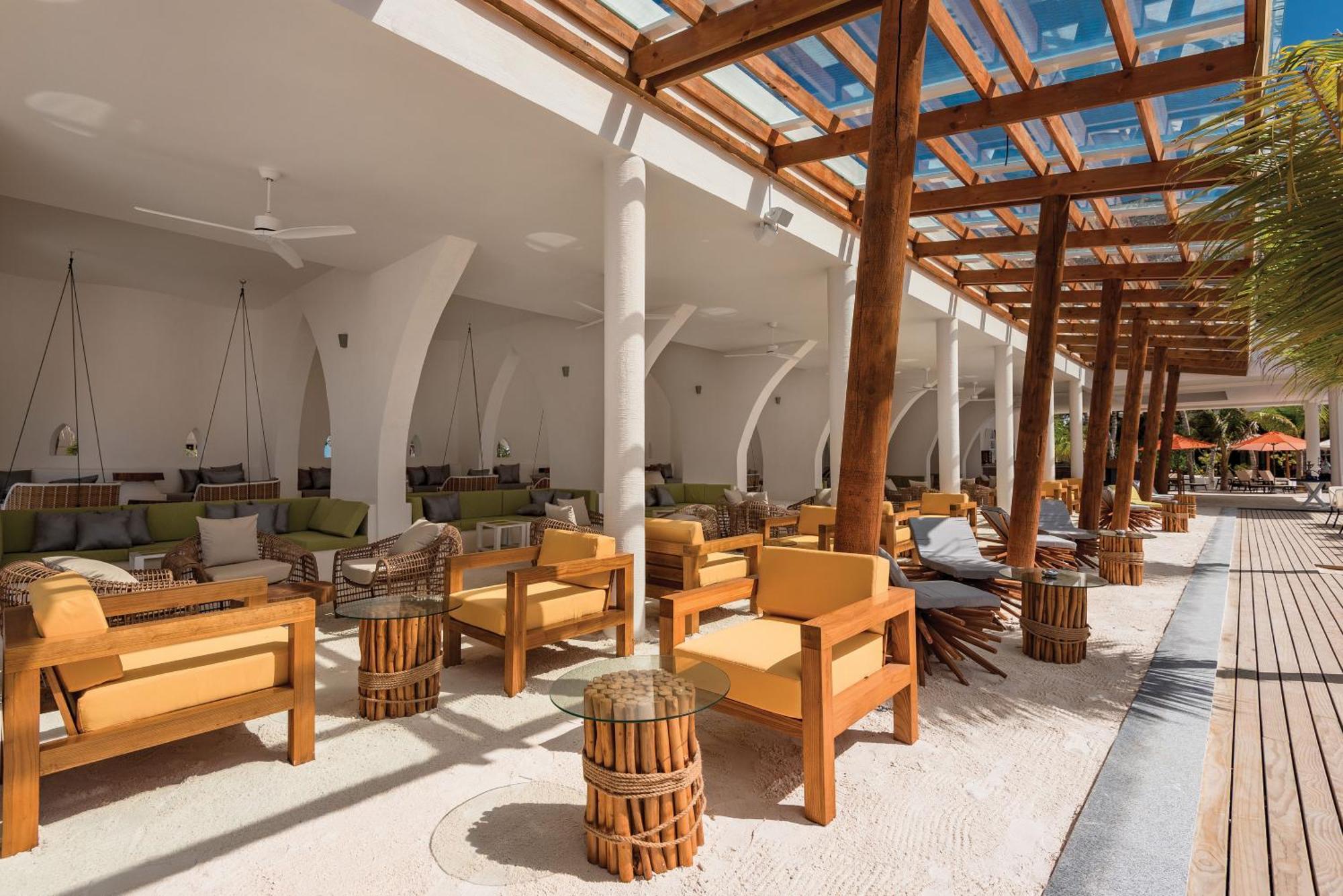 Oblu Select Sangeli Hotel Eriyadu Exterior photo